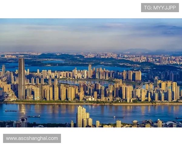 展现九零后女企业家在数字经济浪潮中创新崛起的时代奋斗群像图景